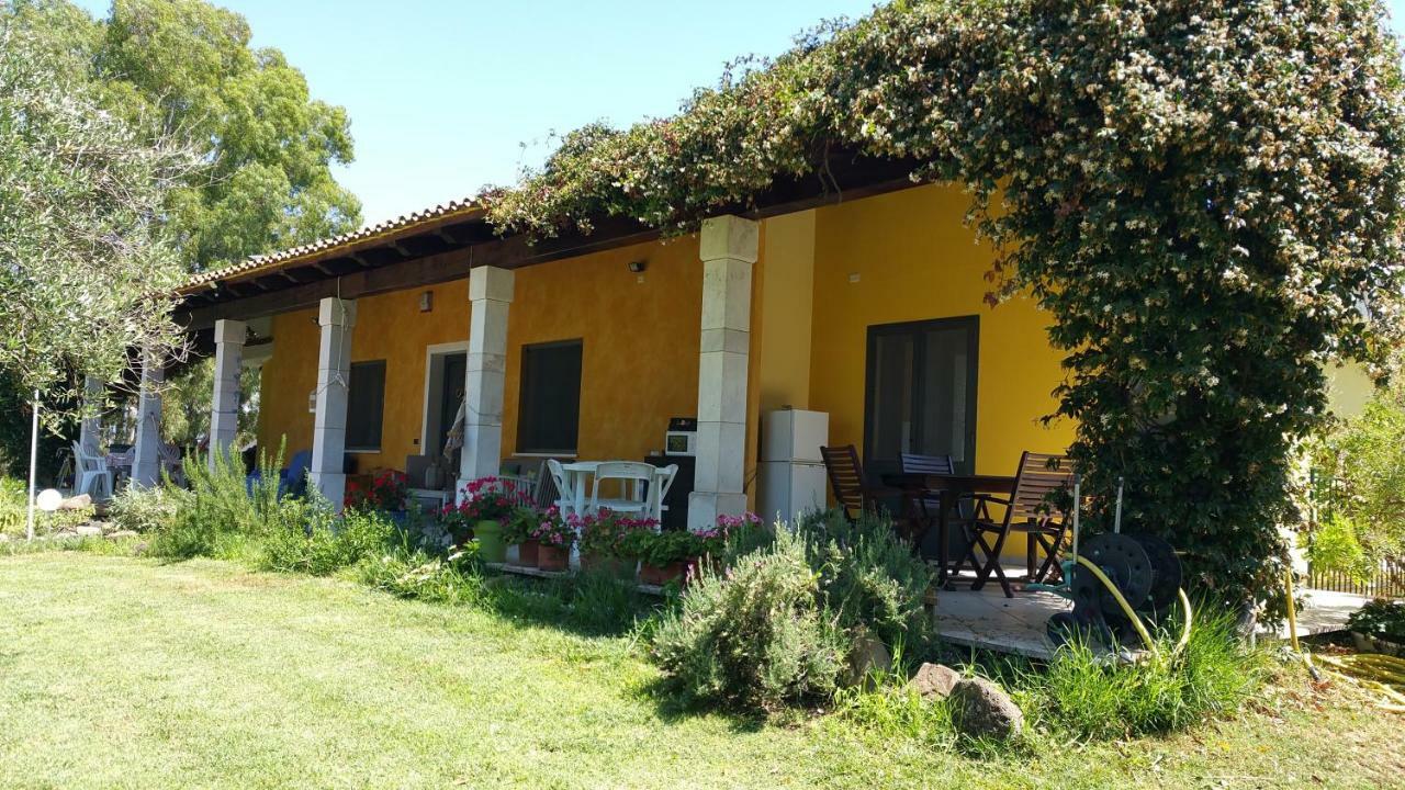 A Villa Ada B&B Arborea Exteriör bild